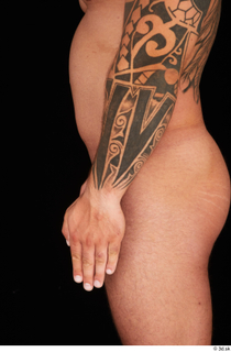 Grigory forearm nude 0001.jpg